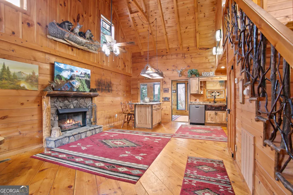 143 Kaely DR Mineral Bluff, GA 30559