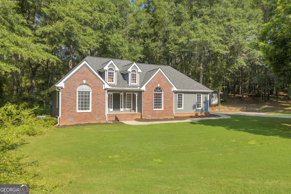 1078 Spratlin Mill RD Hull, GA 30646