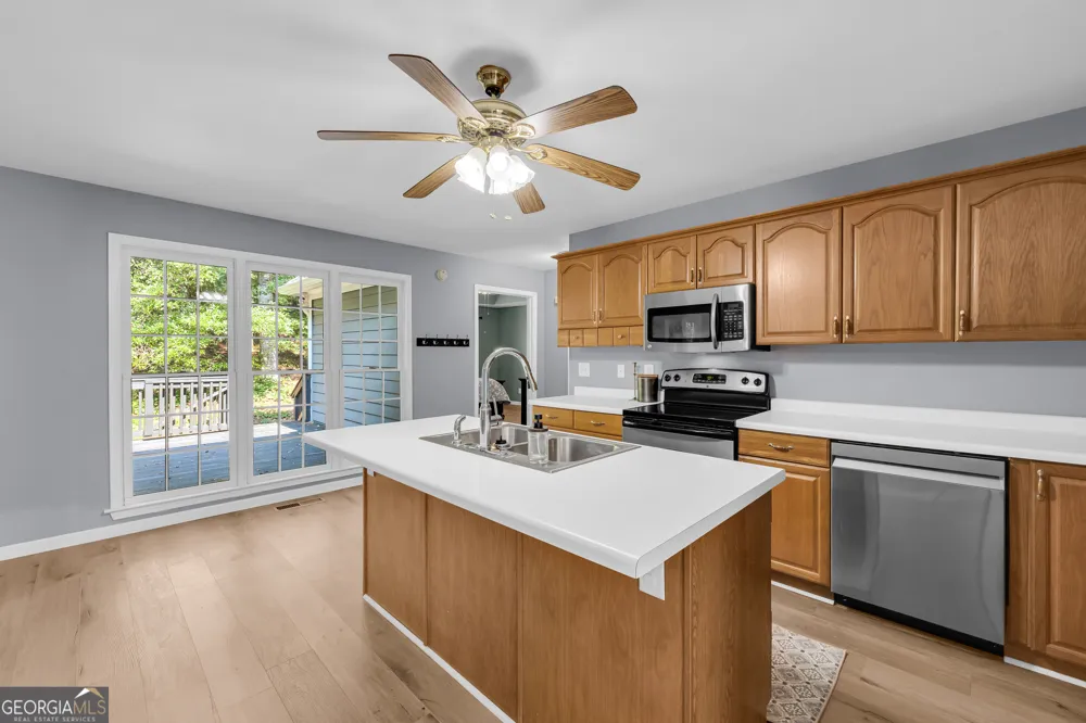 1078 Spratlin Mill RD Hull, GA 30646