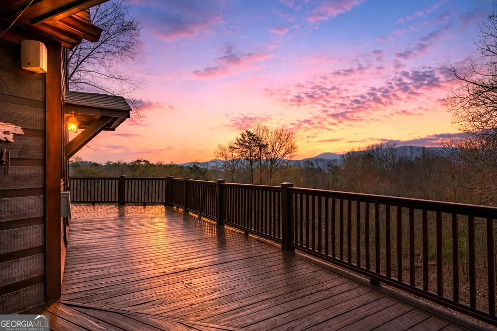 97 Fox Mountain Crossing RD Blue Ridge, GA 30513