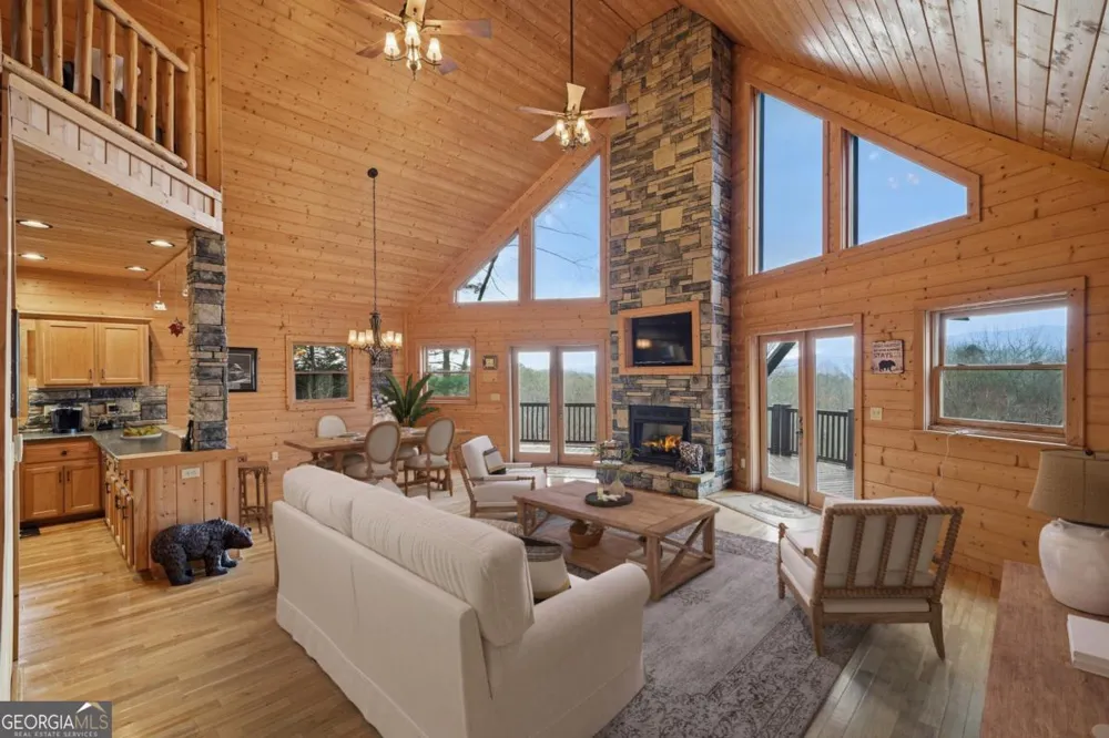 97 Fox Mountain Crossing RD Blue Ridge, GA 30513