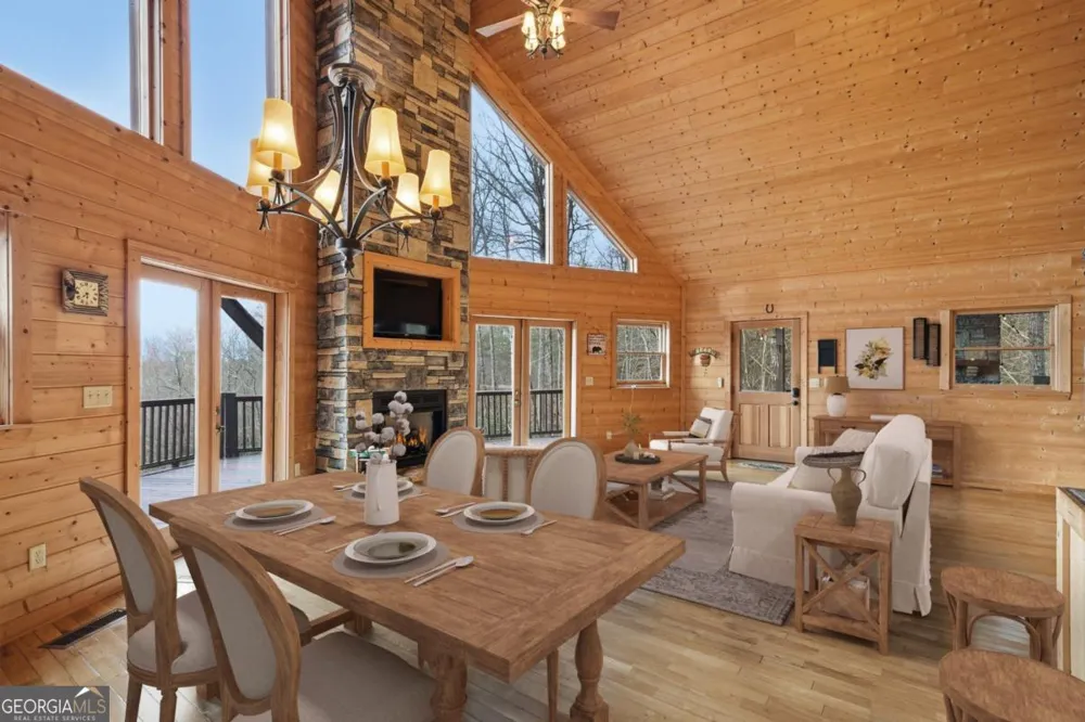 97 Fox Mountain Crossing RD Blue Ridge, GA 30513