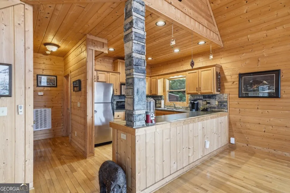 97 Fox Mountain Crossing RD Blue Ridge, GA 30513