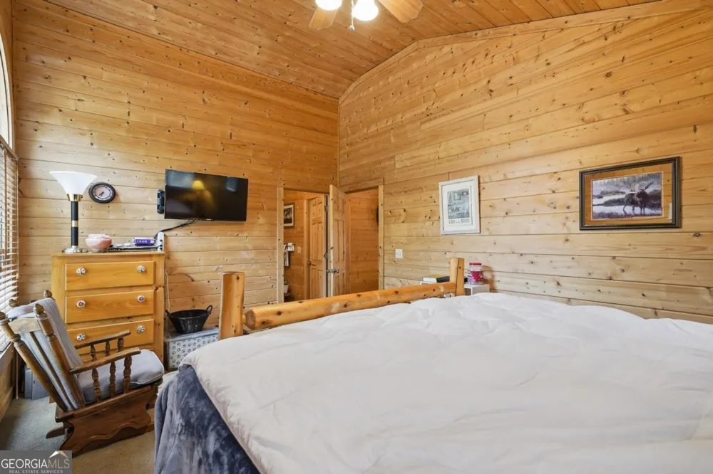 97 Fox Mountain Crossing RD Blue Ridge, GA 30513