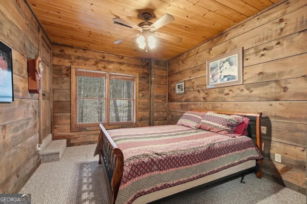 97 Fox Mountain Crossing RD Blue Ridge, GA 30513