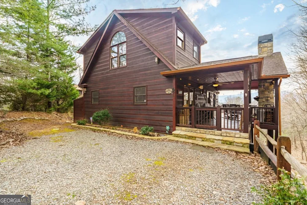 97 Fox Mountain Crossing RD Blue Ridge, GA 30513