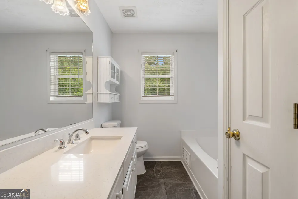 26 Ann CIR SE Cartersville, GA 30121