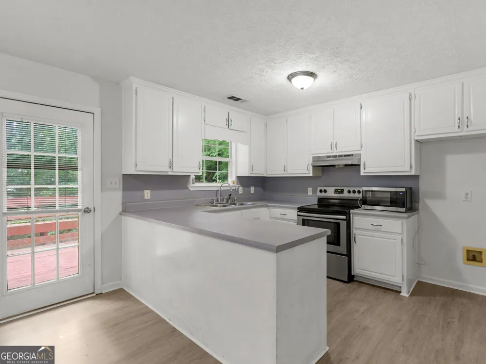 3055 Deerfield WAY Rex, GA 30273