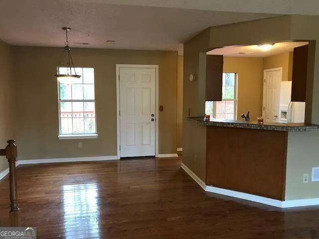 2989 Garland DR Marietta, GA 30008