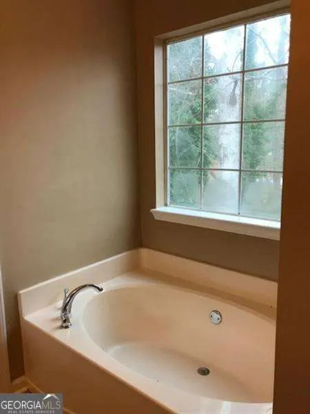 2989 Garland DR Marietta, GA 30008