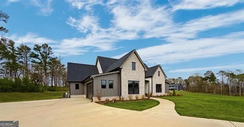 115 Palisade DR Rydal, GA 30171