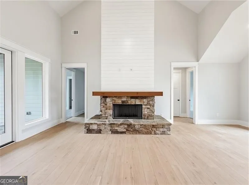 115 Palisade DR Rydal, GA 30171