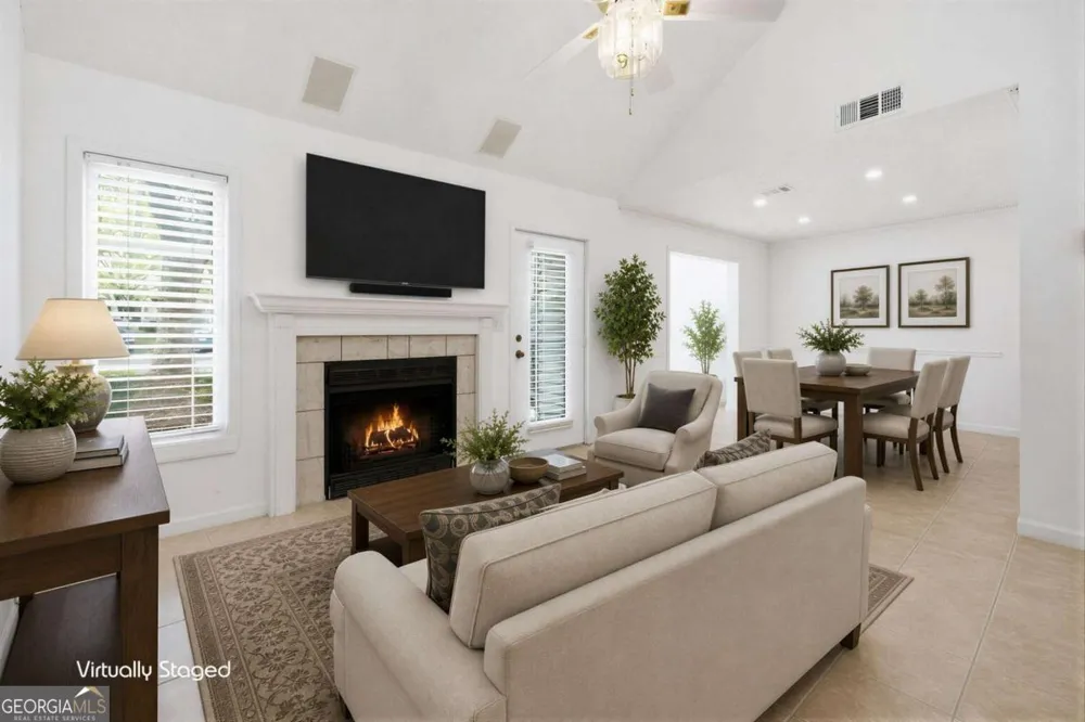 1527 Planters Ridge LN Alpharetta, GA 30004