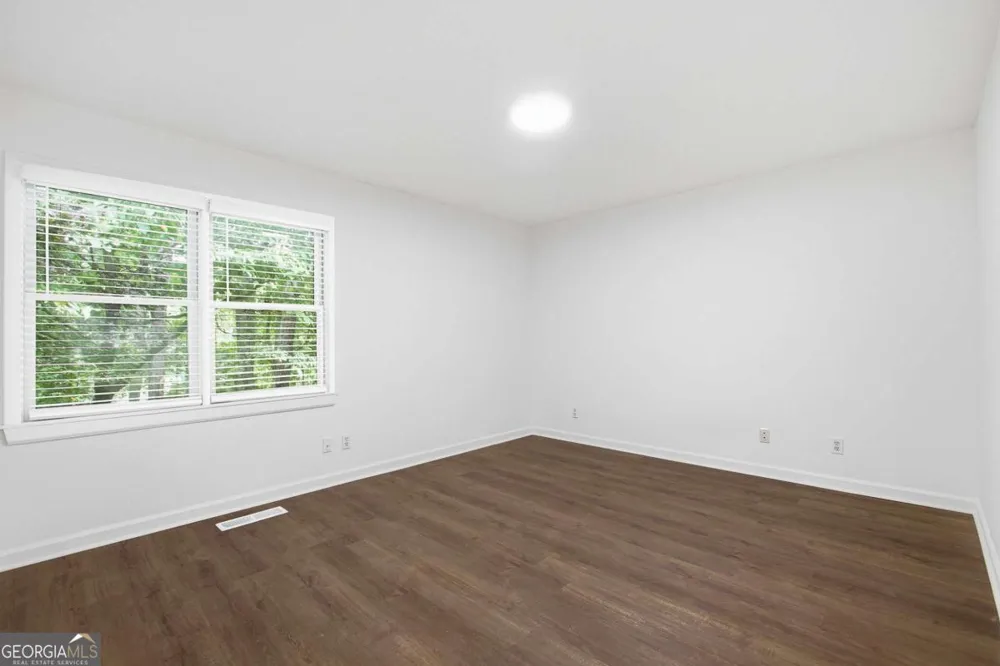 1527 Planters Ridge LN Alpharetta, GA 30004