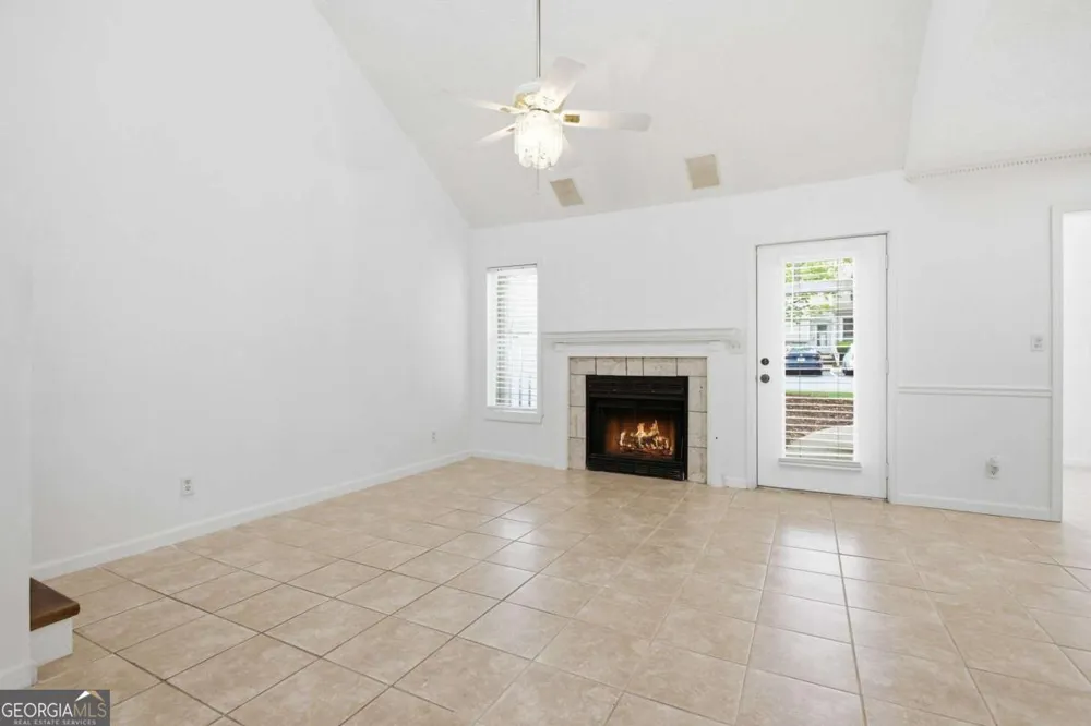 1527 Planters Ridge LN Alpharetta, GA 30004