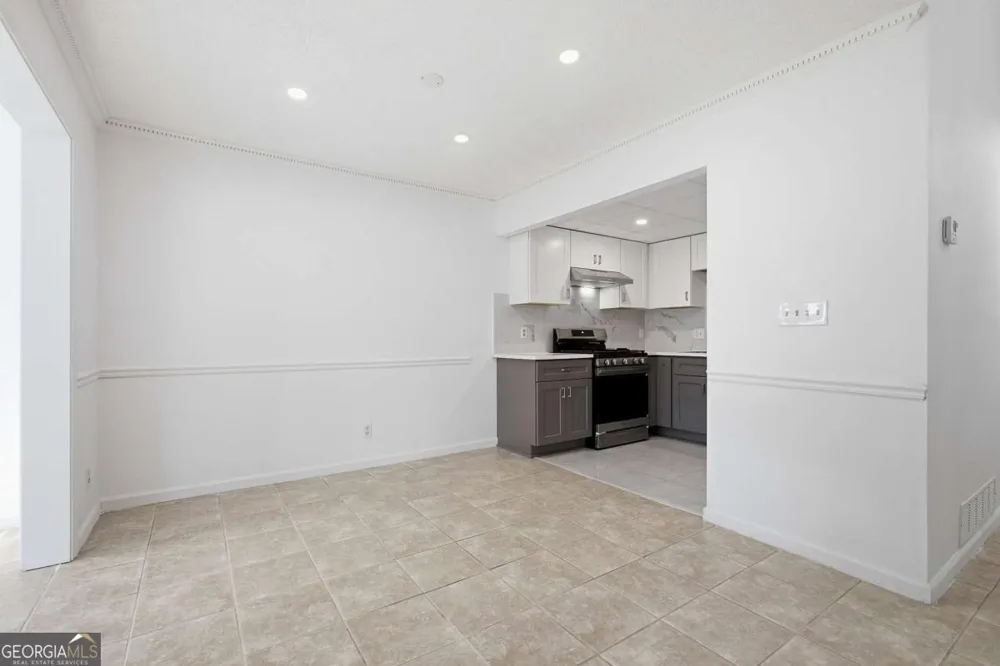 1527 Planters Ridge LN Alpharetta, GA 30004