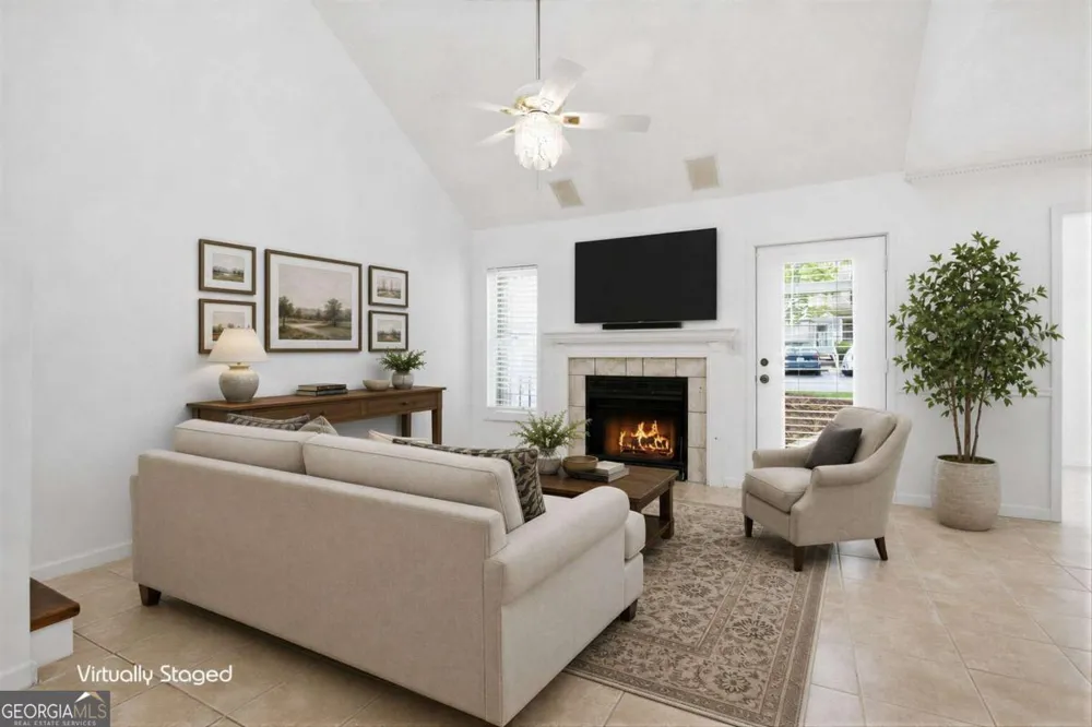 1527 Planters Ridge LN Alpharetta, GA 30004