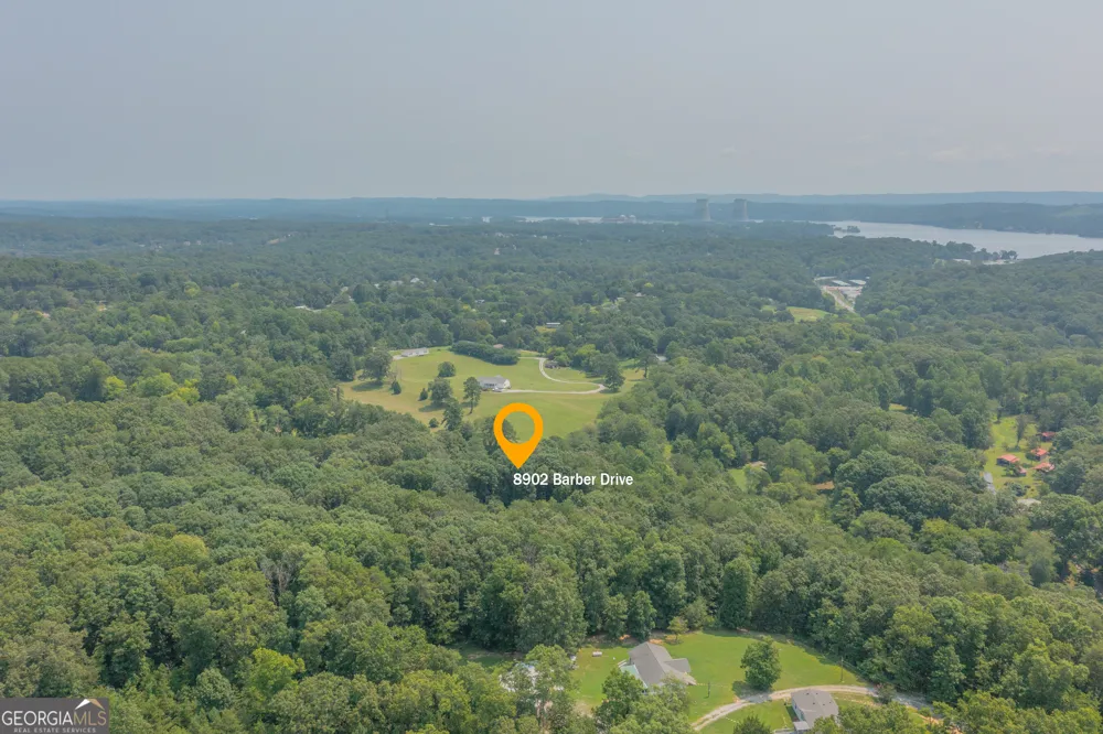 8902 Barbara DR Soddy Daisy, TN 37379