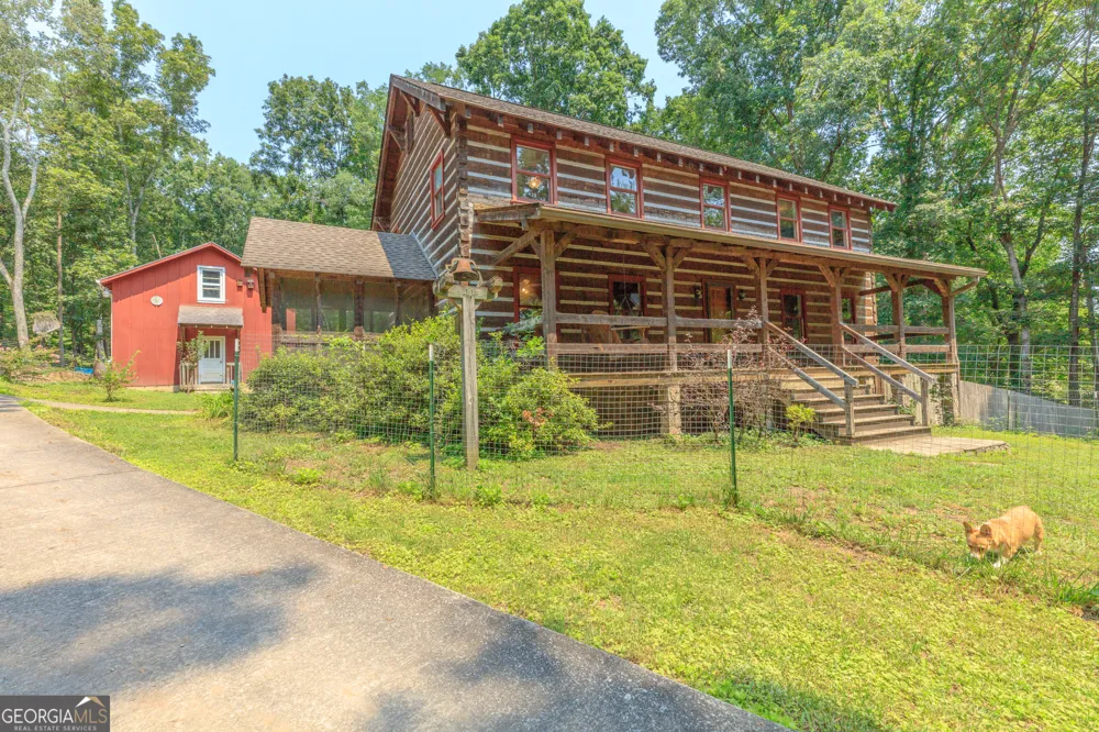 8902 Barbara DR Soddy Daisy, TN 37379