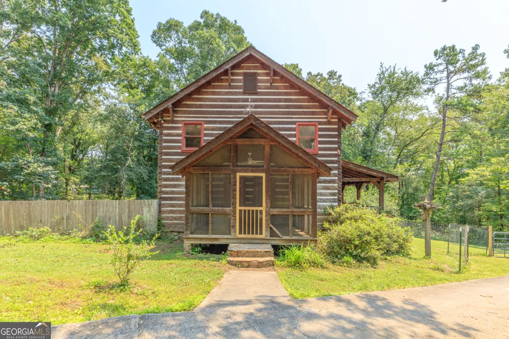 8902 Barbara DR Soddy Daisy, TN 37379