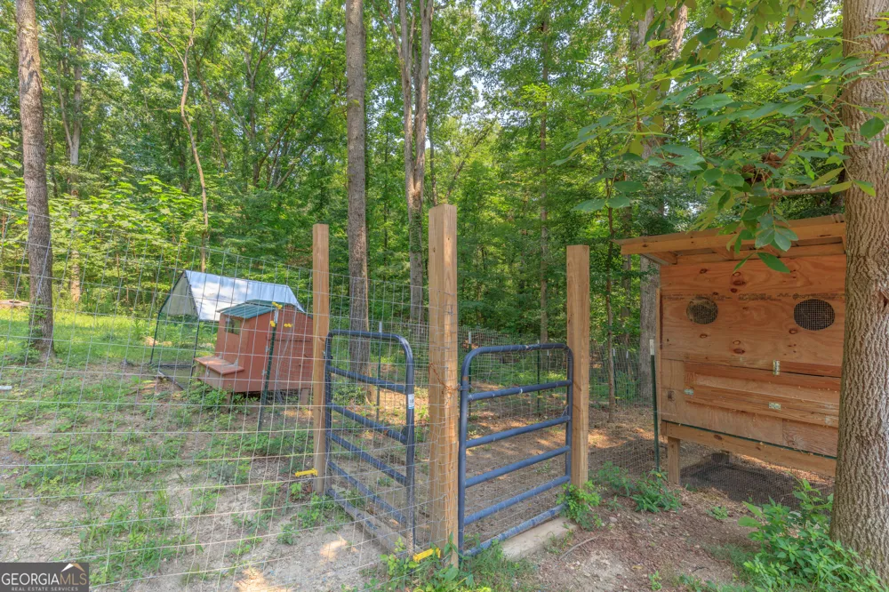 8902 Barbara DR Soddy Daisy, TN 37379
