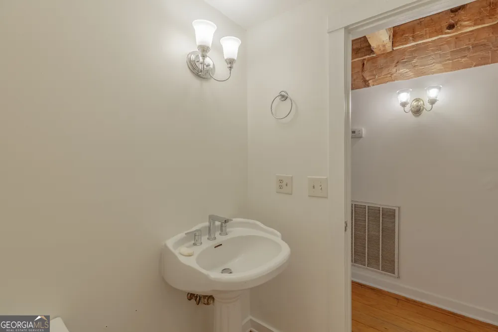 8902 Barbara DR Soddy Daisy, TN 37379