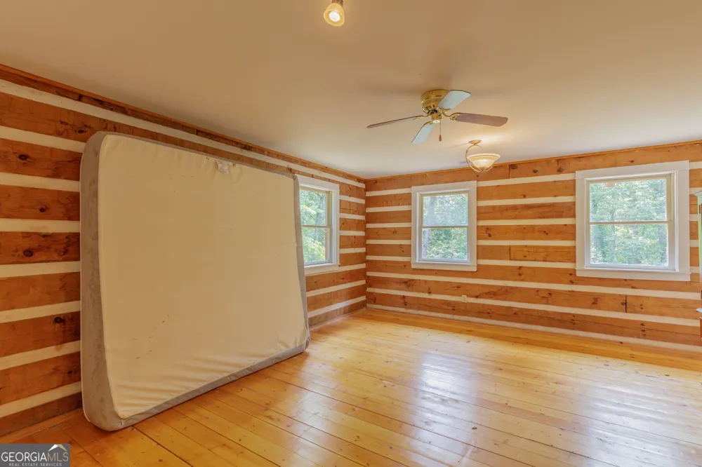8902 Barbara DR Soddy Daisy, TN 37379