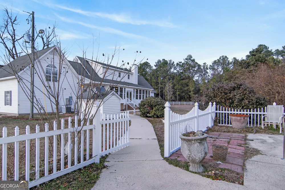 2051 Oliver HWY Newington, GA 30446