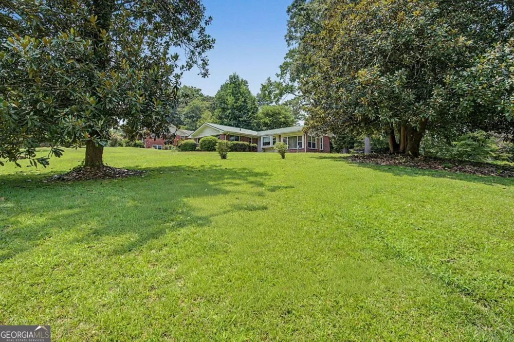 5512 Andrew DR SW Mableton, GA 30126