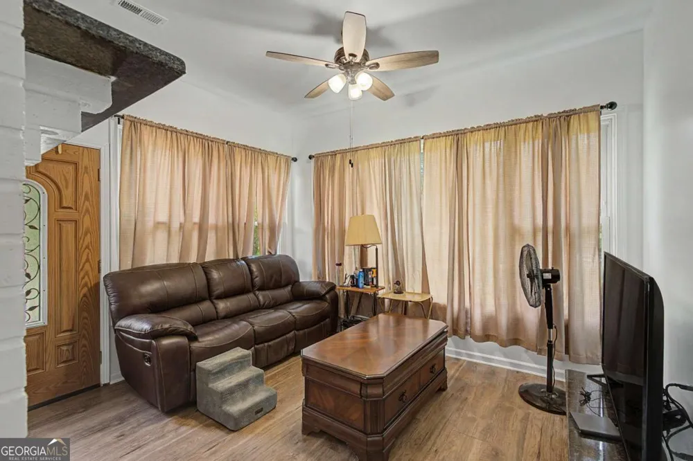5512 Andrew DR SW Mableton, GA 30126