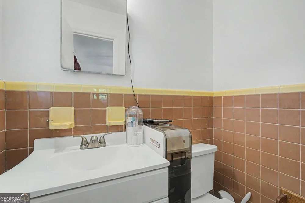 5512 Andrew DR SW Mableton, GA 30126