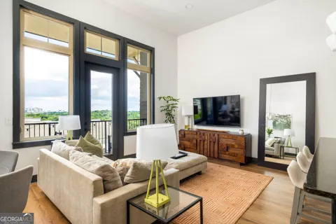 1195 Milton TER SE