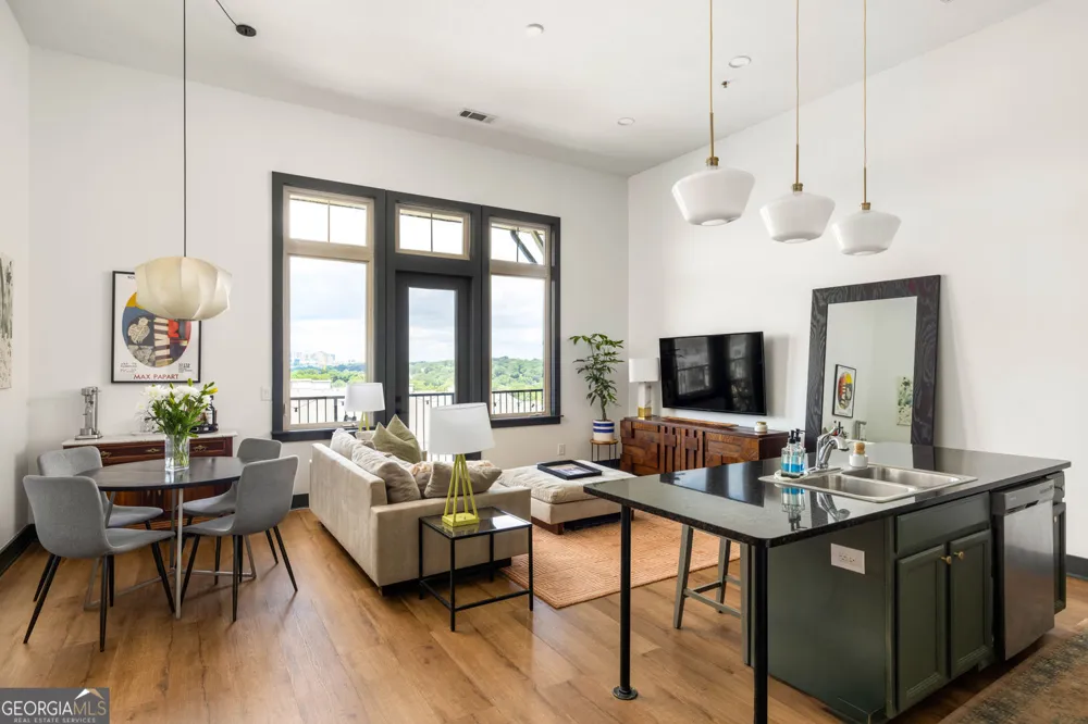 1195 Milton TER SE Atlanta, GA 30315