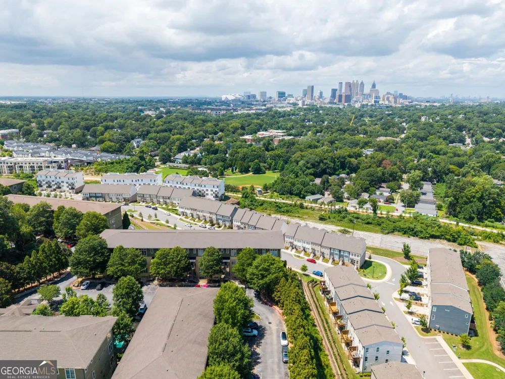 1195 Milton TER SE Atlanta, GA 30315