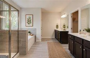 5271 Fox Den RD Oakwood, GA 30566