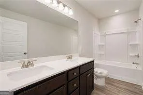 5271 Fox Den RD Oakwood, GA 30566