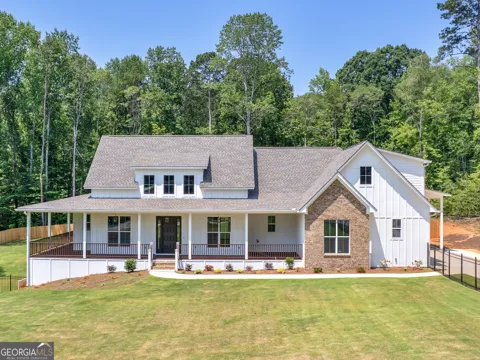 1019 Oakridge DR