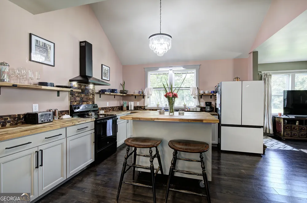 112 Forrest AVE Cartersville, GA 30120