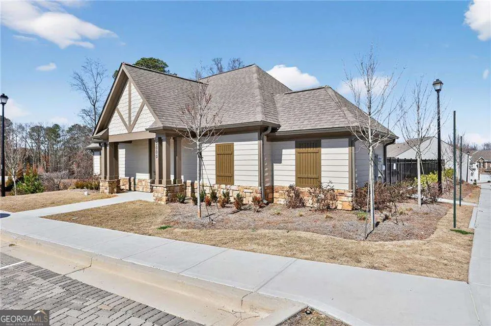 2132 Blue Monarch DR Buford, GA 30519