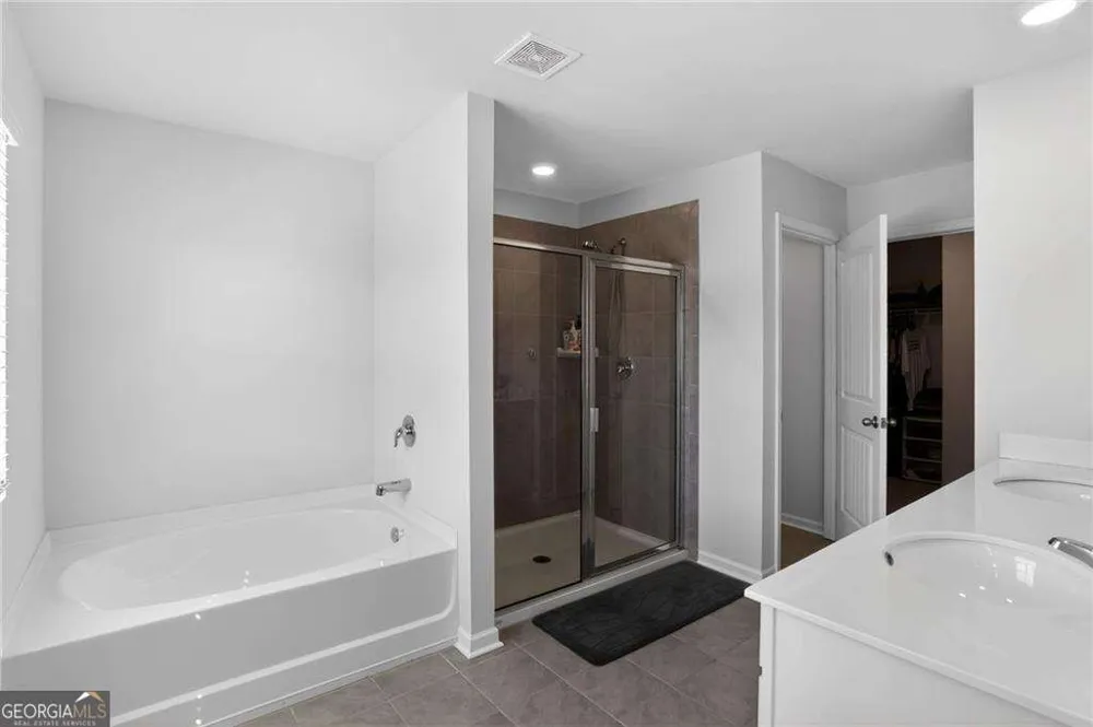 2132 Blue Monarch DR Buford, GA 30519