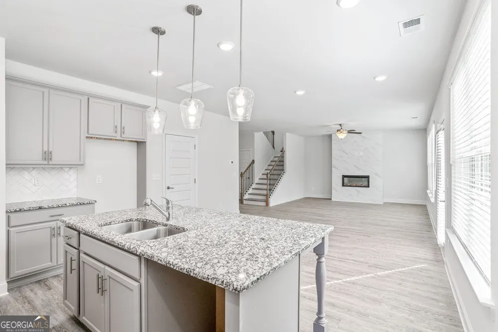 70 Cooper DR Mansfield, GA 30055