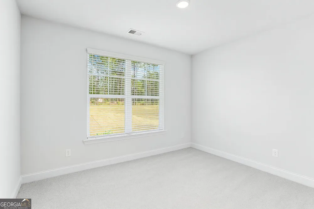 70 Cooper DR Mansfield, GA 30055