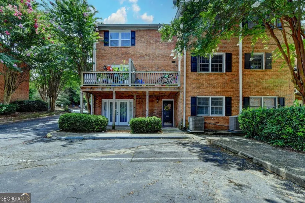 6520 Roswell RD Sandy Springs, GA 30328
