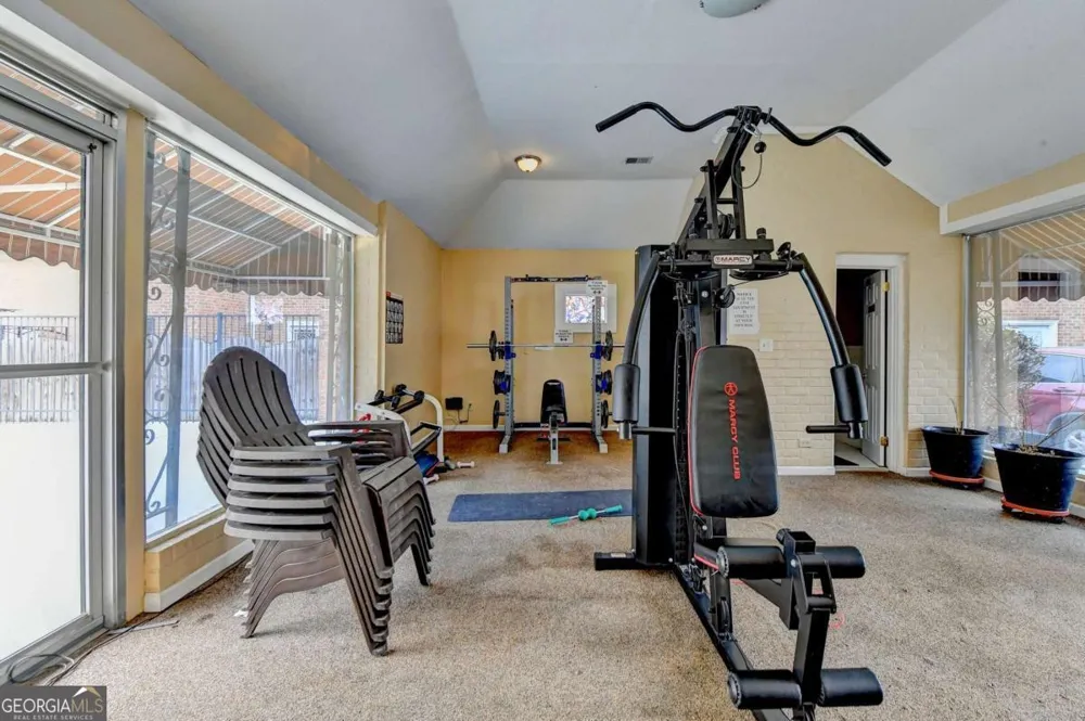 6520 Roswell RD Sandy Springs, GA 30328