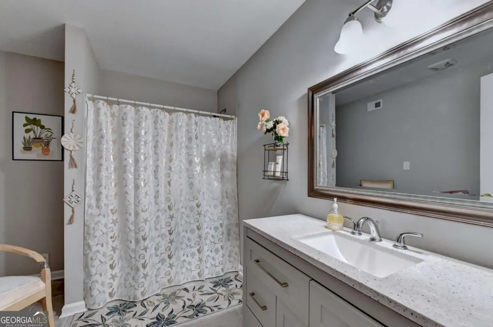 6520 Roswell RD Sandy Springs, GA 30328