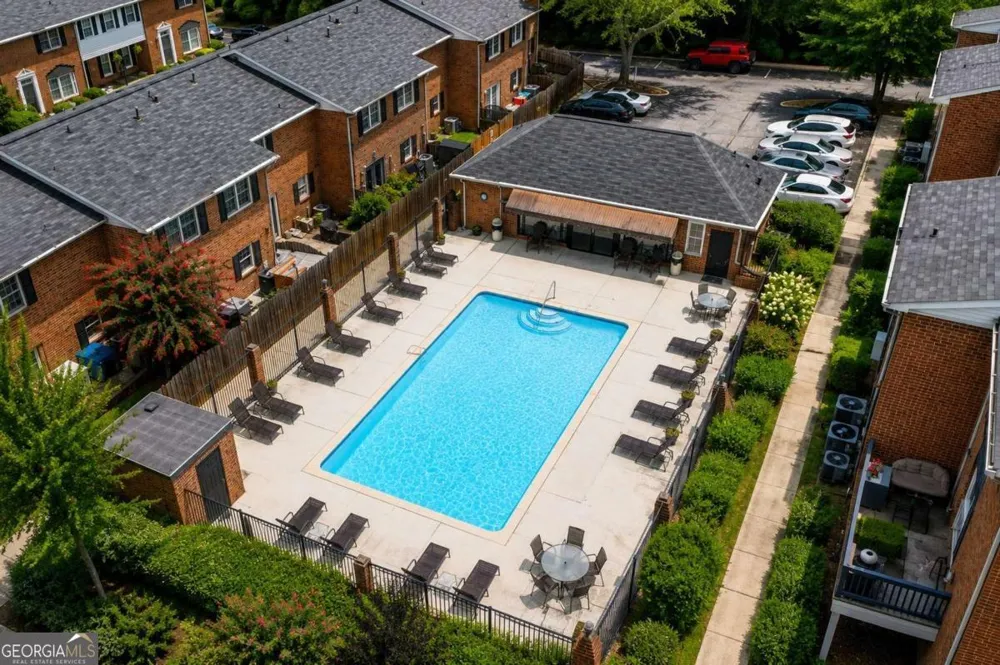 6520 Roswell RD Sandy Springs, GA 30328