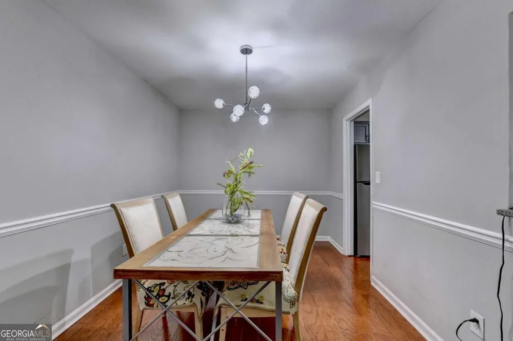 6520 Roswell RD Sandy Springs, GA 30328