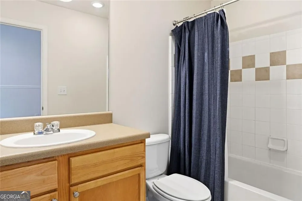 2086 Del Lago CIR Kennesaw, GA 30152