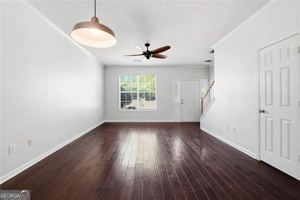 2086 Del Lago CIR Kennesaw, GA 30152