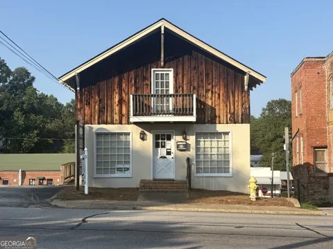 80 Washington ST